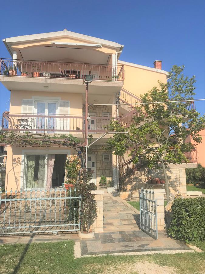 Apartments Lirio Umag Bagian luar foto